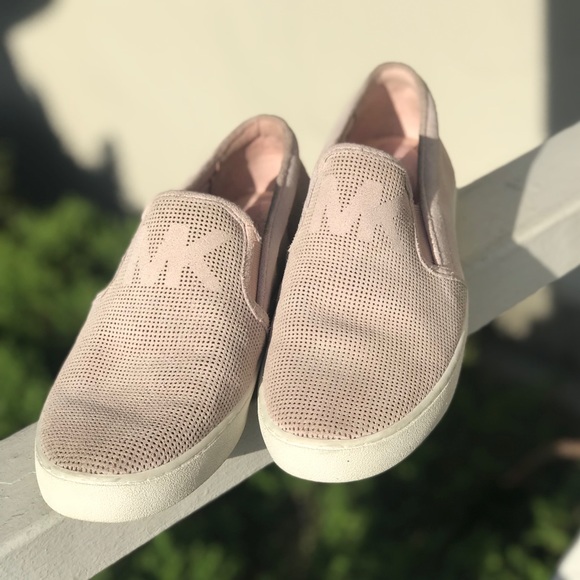 SOLD Michael Kors Slip-On Sneakers in Blush Sz 6 - Picture 4 of 8